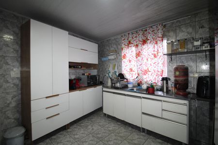 Casa à venda com 300m², 2 quartos e 2 vagasCozinha