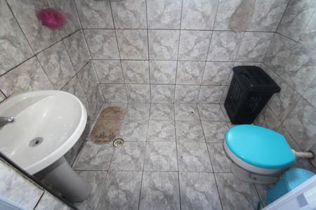 Casa à venda com 300m², 2 quartos e 2 vagasQuarto 2 - Banheiro