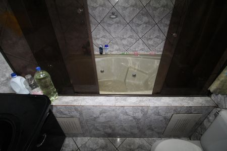 Casa à venda com 300m², 2 quartos e 2 vagasQuarto 1 - Banheiro