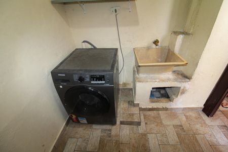 Casa à venda com 300m², 2 quartos e 2 vagasÁrea de Serviço