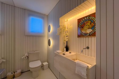 Apartamento à venda com 267m², 4 quartos e 4 vagas Apartamento à venda com 267m², 4 quartos e 4 vagasLavabo da Sala