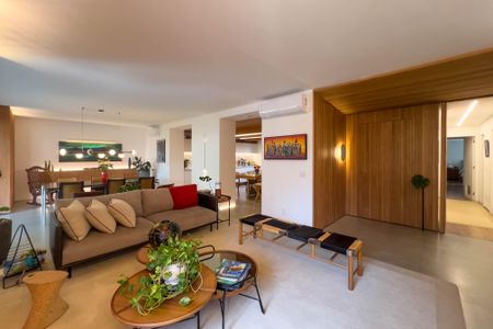 Apartamento à venda com 267m², 4 quartos e 4 vagas Apartamento à venda com 267m², 4 quartos e 4 vagasSala