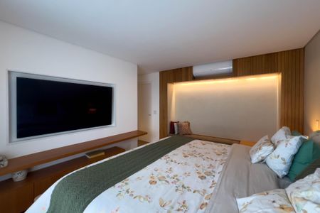 Apartamento à venda com 267m², 4 quartos e 4 vagas Apartamento à venda com 267m², 4 quartos e 4 vagasQuarto 1