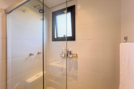 Apartamento à venda com 267m², 4 quartos e 4 vagas Apartamento à venda com 267m², 4 quartos e 4 vagasBanheiro do quarto 3