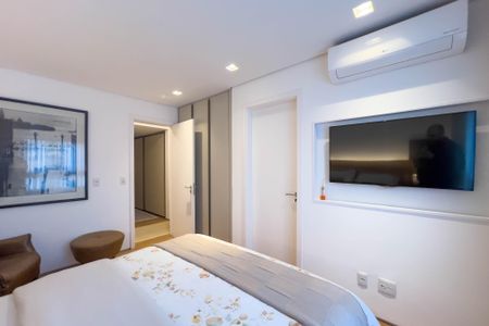 Apartamento à venda com 267m², 4 quartos e 4 vagas Apartamento à venda com 267m², 4 quartos e 4 vagasQuarto 3