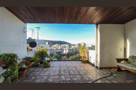 Apartamento à venda com 149m², 3 quartos e 1 vaga Apartamento à venda com 149m², 3 quartos e 1 vagaTerraço