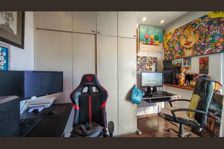 Apartamento à venda com 149m², 3 quartos e 1 vaga Apartamento à venda com 149m², 3 quartos e 1 vagaQuarto 2