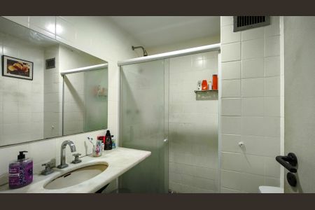 Apartamento à venda com 149m², 3 quartos e 1 vaga Apartamento à venda com 149m², 3 quartos e 1 vagaBanheiro Corredor