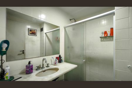 Apartamento à venda com 149m², 3 quartos e 1 vaga Apartamento à venda com 149m², 3 quartos e 1 vagaBanheiro Corredor