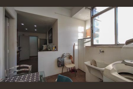 Apartamento à venda com 149m², 3 quartos e 1 vaga Apartamento à venda com 149m², 3 quartos e 1 vagaÁrea de Serviço