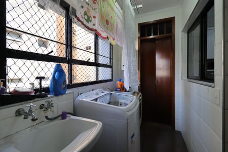 Apartamento à venda com 137m², 4 quartos e 2 vagasÁrea de Serviço