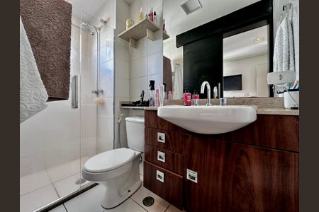 Apartamento à venda com 58m², 2 quartos e 2 vagasBanheiro Suíte