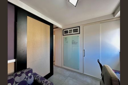 Apartamento à venda com 58m², 2 quartos e 2 vagasQuarto 2