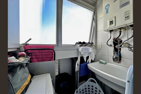 Apartamento à venda com 58m², 2 quartos e 2 vagasÁrea de Serviço