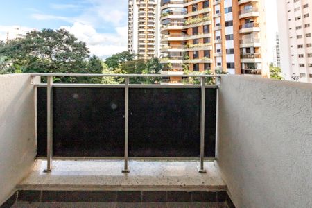 Apartamento à venda com 83m², 2 quartos e 1 vaga Apartamento à venda com 83m², 2 quartos e 1 vagaVaranda da Sala