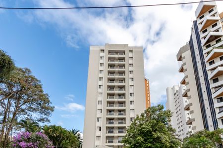 Apartamento à venda com 83m², 2 quartos e 1 vaga Apartamento à venda com 83m², 2 quartos e 1 vagaFachada