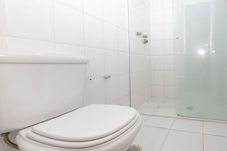 Apartamento à venda com 83m², 2 quartos e 1 vaga Apartamento à venda com 83m², 2 quartos e 1 vagaBanheiro da Suíte