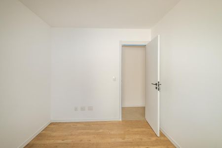 Apartamento para alugar com 61m², 2 quartos e 2 vagas Apartamento para alugar com 61m², 2 quartos e 2 vagasQuarto 2