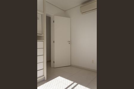 Apartamento à venda com 123m², 3 quartos e 2 vagasQuarto 2