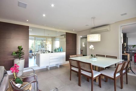 Apartamento à venda com 177m², 4 quartos e 3 vagasSala