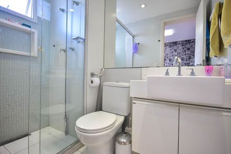 Apartamento à venda com 177m², 4 quartos e 3 vagasBanheiro Suíte 2