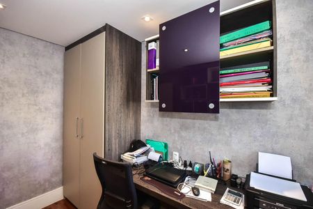 Apartamento à venda com 177m², 4 quartos e 3 vagasQuarto