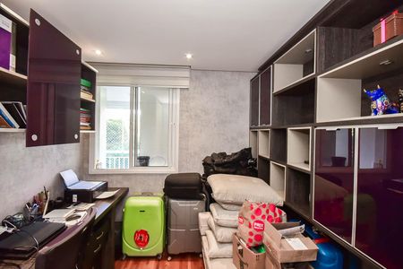 Apartamento à venda com 177m², 4 quartos e 3 vagasQuarto