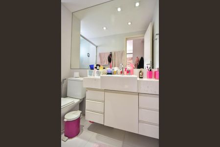 Apartamento à venda com 177m², 4 quartos e 3 vagasBanheiro Suíte 1