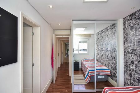 Apartamento à venda com 177m², 4 quartos e 3 vagasBanheiro Suíte 2