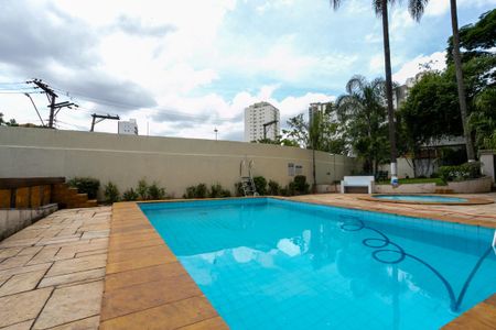 Apartamento à venda com 37m², 1 quarto e 1 vaga Apartamento à venda com 37m², 1 quarto e 1 vagaÁrea comum - Piscina