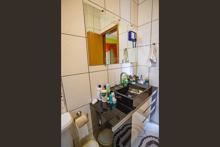 Casa à venda com 212m², 3 quartos e 3 vagasBanheiro da suíte 2