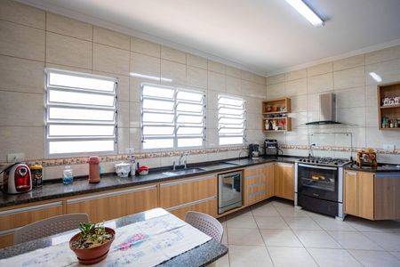 Casa à venda com 212m², 3 quartos e 3 vagasCozinha