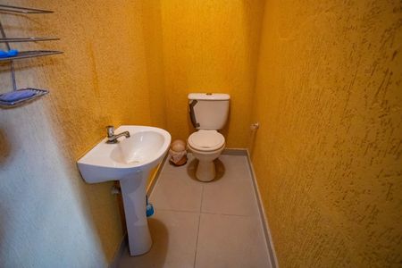 Casa à venda com 212m², 3 quartos e 3 vagasGaragem - Banheiro