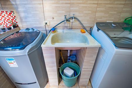 Casa à venda com 212m², 3 quartos e 3 vagasÁrea de serviço / lazer