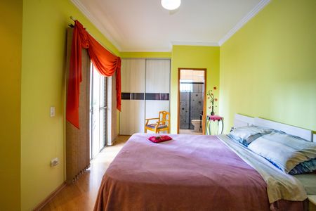 Casa à venda com 212m², 3 quartos e 3 vagasQuarto 2 - suíte