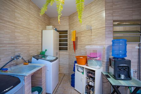 Casa à venda com 212m², 3 quartos e 3 vagasÁrea de serviço / lazer