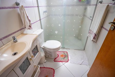 Casa à venda com 212m², 3 quartos e 3 vagasBanheiro da suíte 3