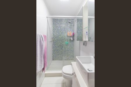 Casa de condomínio à venda com 182m², 3 quartos e 2 vagasBanheiro Social