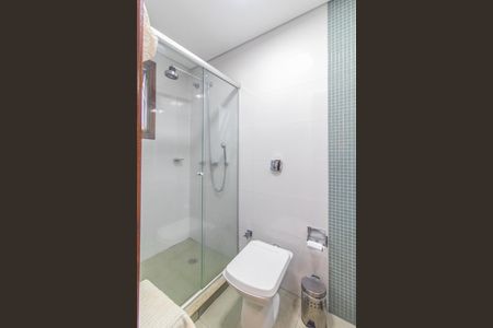 Casa de condomínio à venda com 182m², 3 quartos e 2 vagasBanheiro da Suíte