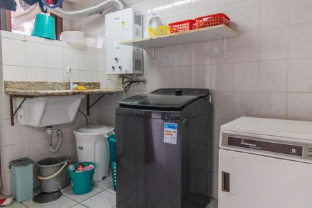 Casa de condomínio à venda com 182m², 3 quartos e 2 vagasÁrea de Serviço