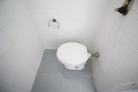 Apartamento à venda com 75m², 2 quartos e 1 vaga Apartamento à venda com 75m², 2 quartos e 1 vagaBanheiro de Serviço