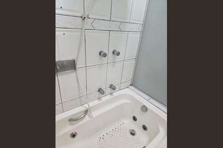Apartamento à venda com 76m², 3 quartos e sem vagaBanheiro