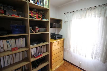 Casa à venda com 200m², 3 quartos e 2 vagasQuarto 2