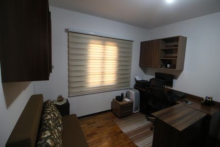 Casa à venda com 200m², 3 quartos e 2 vagasQuarto 3