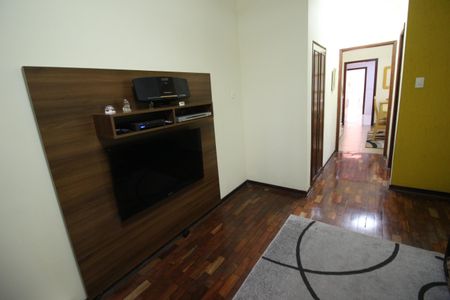 Casa à venda com 200m², 3 quartos e 2 vagasSala