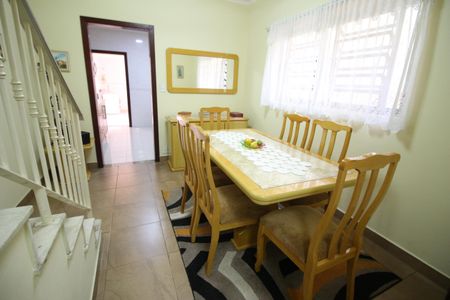 Casa à venda com 200m², 3 quartos e 2 vagasSala de Jantar