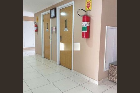 Apartamento à venda com 2 quartos, 57m² em Vila Tiradentes, São Paulo