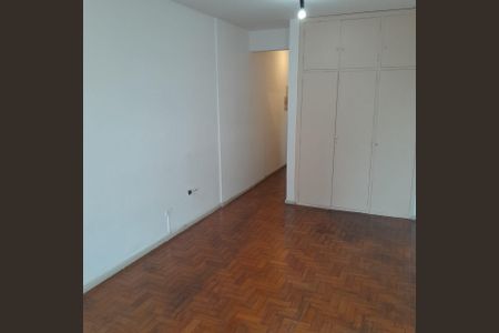 Apartamento à venda com 30m², 1 quarto e sem vaga