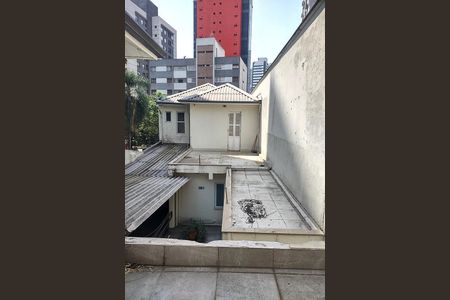 Casa à venda com 224m², 8 quartos e 1 vaga