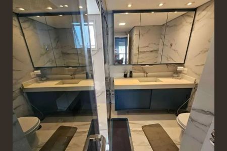 Apartamento à venda com 227m², 3 quartos e 3 vagas